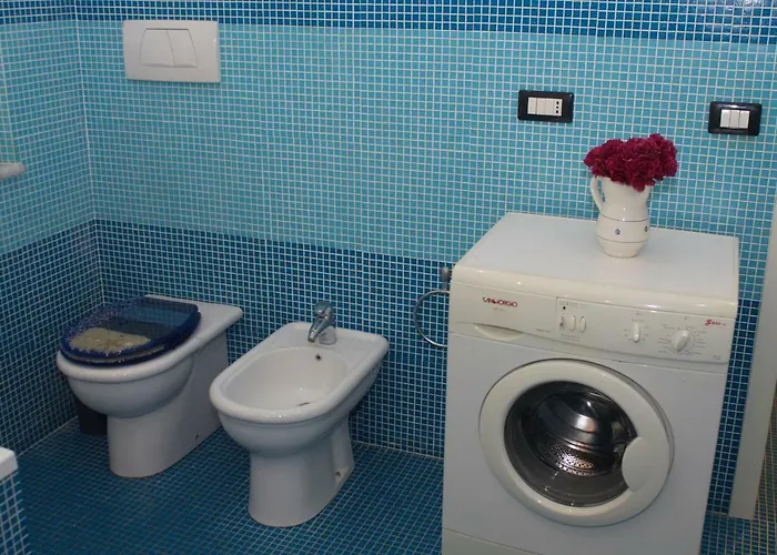 아파트 Perdiana House